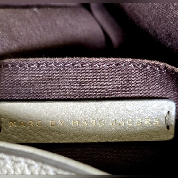 Marc By Marc Jacobs  Q Natasha Crossbody Gray - Picture 5 of 11